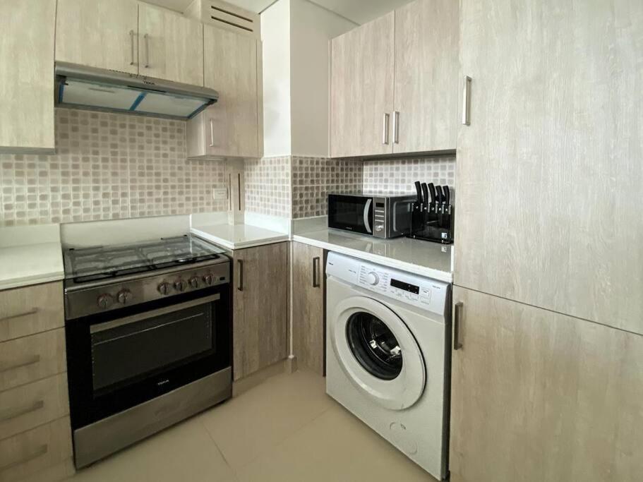 1 Bedroom 65M2, Infinity Pool, West Beach, Noise Insulation Dubai Eksteriør billede